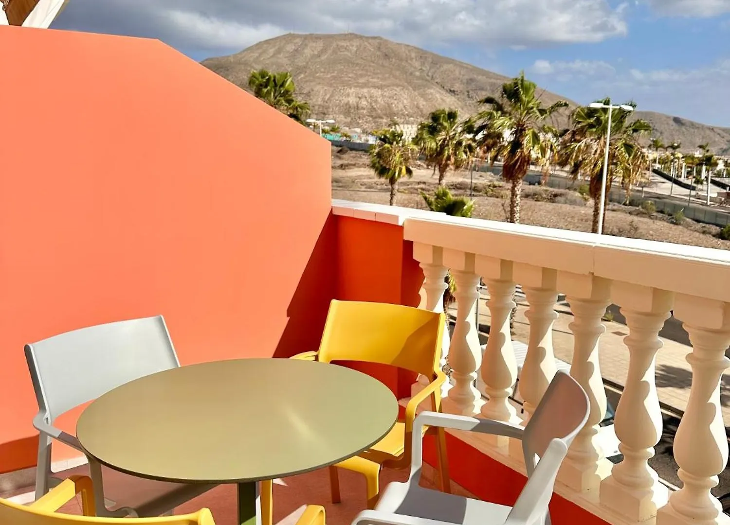 Sunset Apartment 6 & Heated Pool Los Cristianos