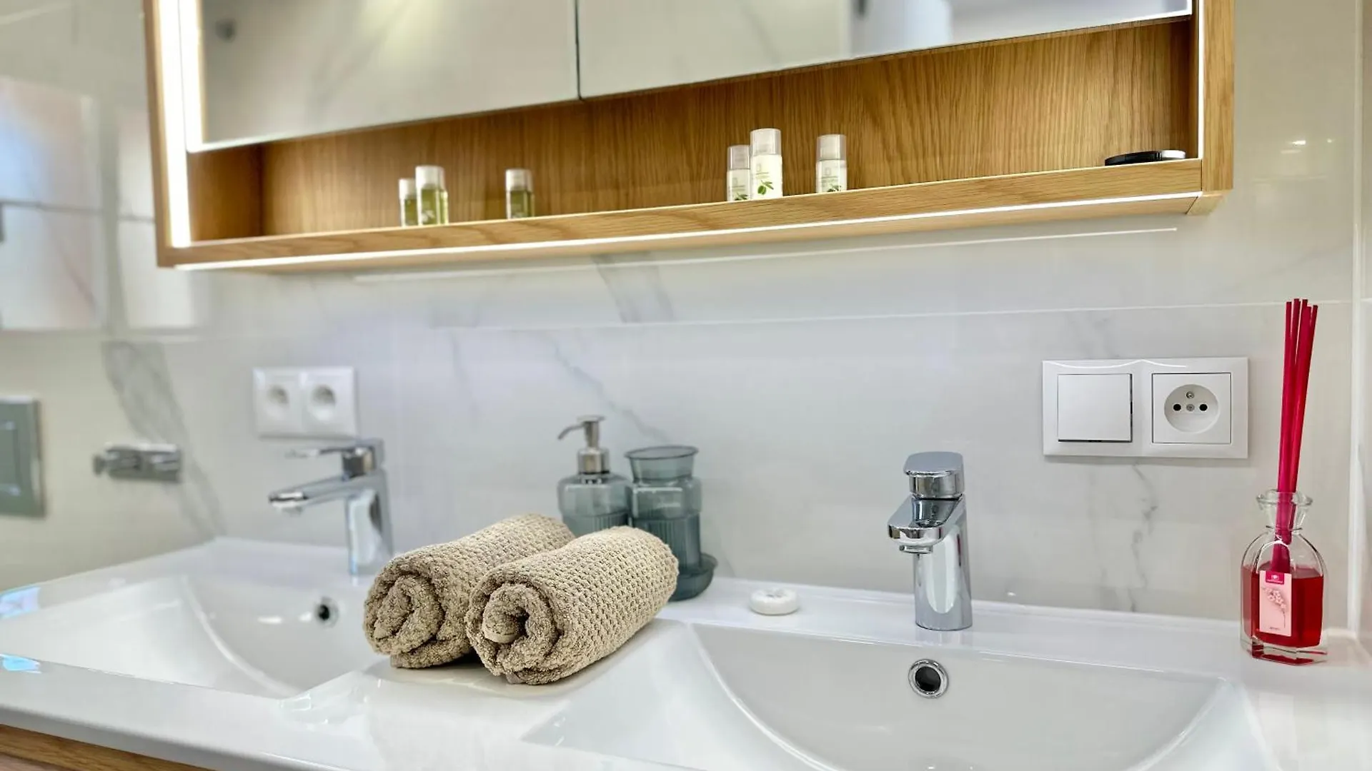 Sunset Apartment 6 & Heated Pool Los Cristianos
